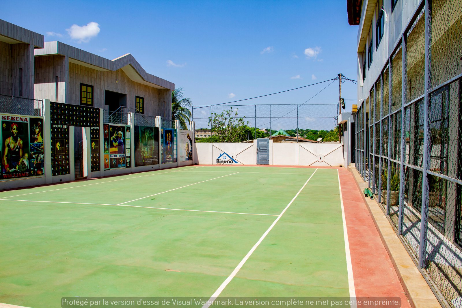 Hôtel Sounon Séro |Terrain de Tennis & Espace Evènementiel | 200 Places