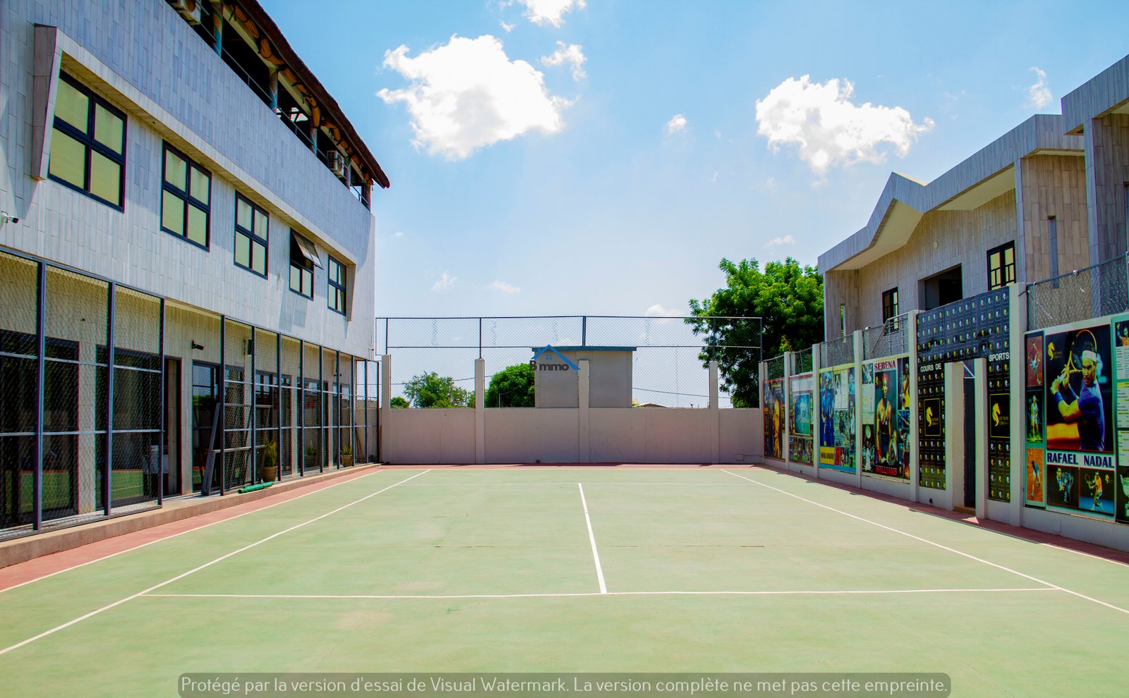 Hôtel Sounon Séro |Terrain de Tennis & Espace Evènementiel | 200 Places