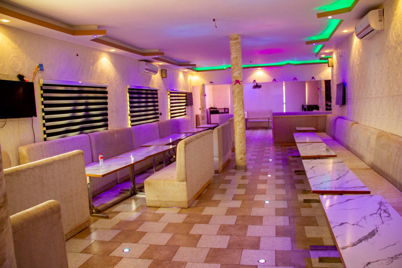 Hôtel Sounon Séro | Salle de Conférence Entièrement Equipée | 90 Places